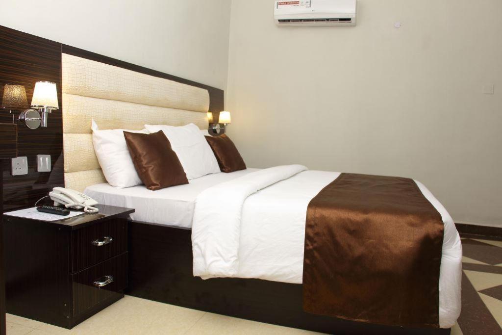 E-Suites Hotel, Abuja Extérieur photo